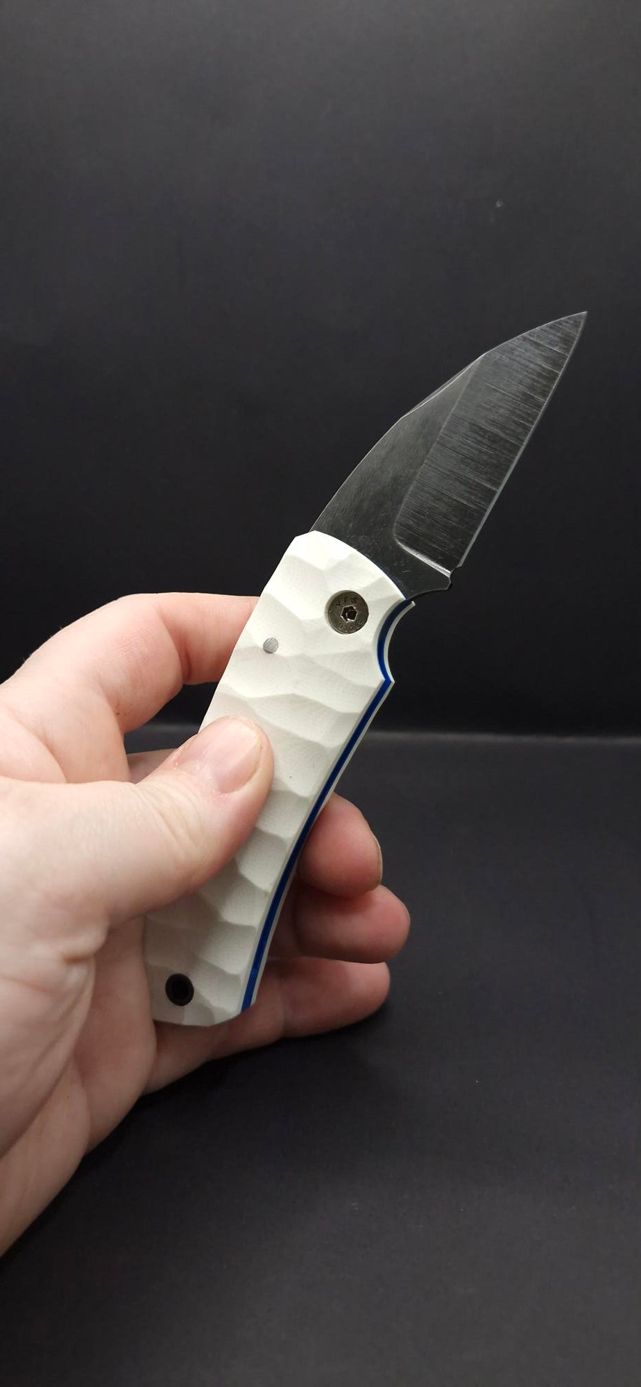 Wharncliff Friction Folder