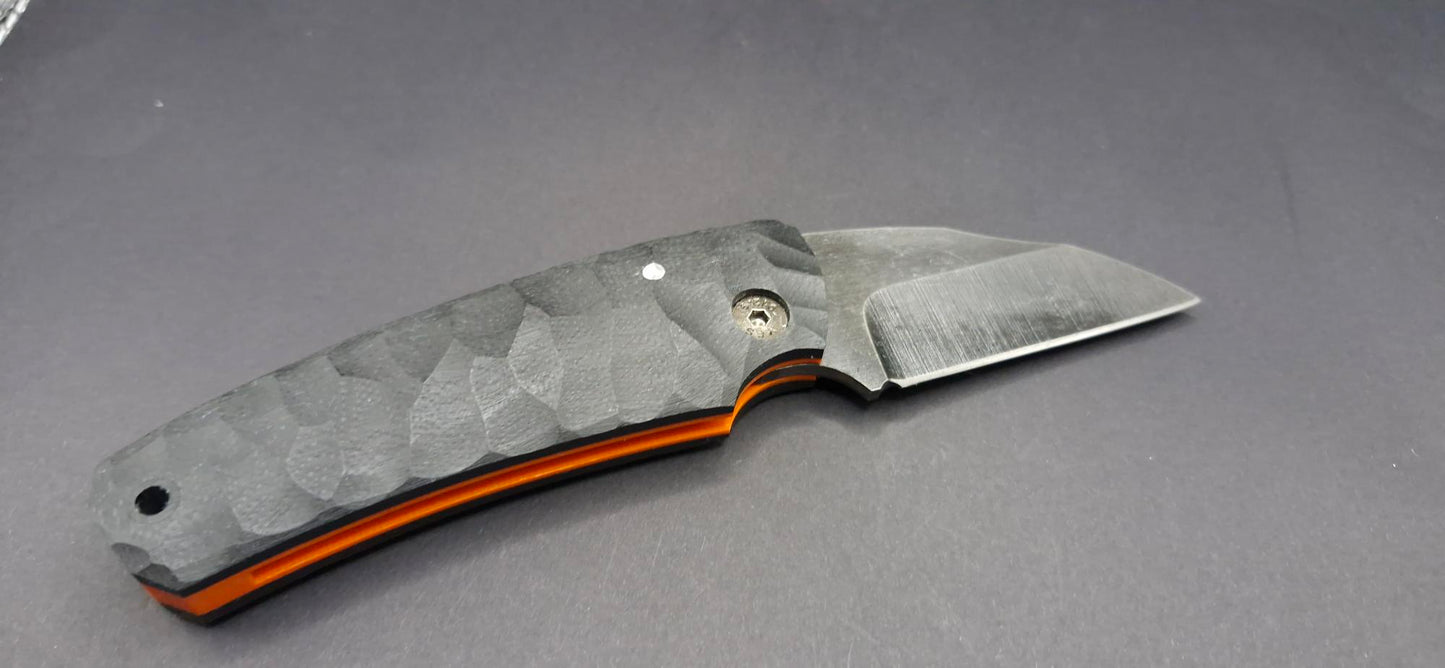 Wharncliff friction folder