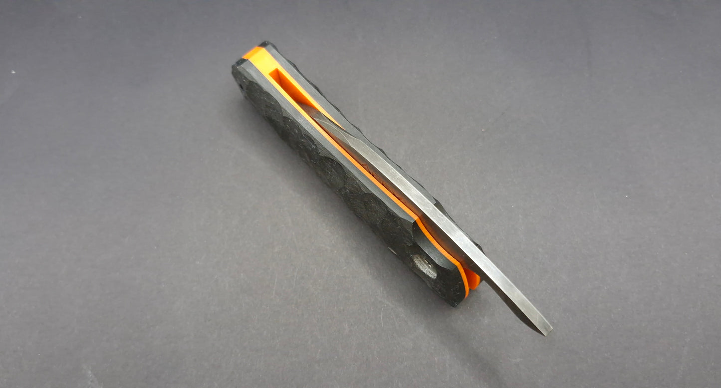 Wharncliff friction folder