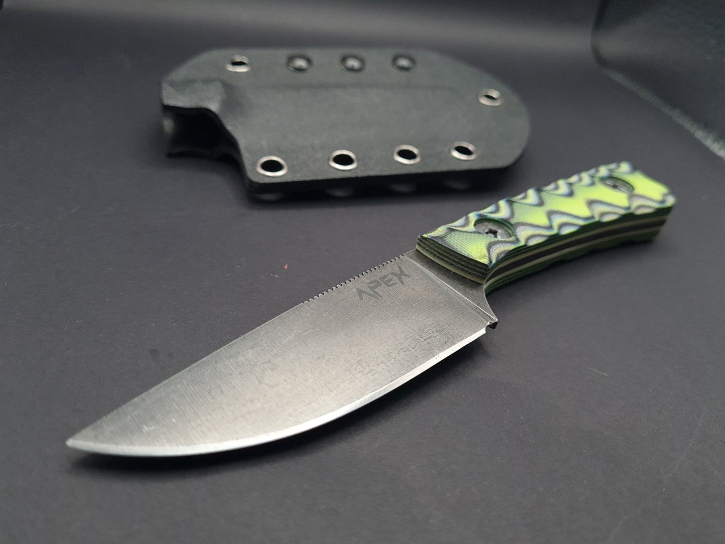 Drop point fixed blade utility knife