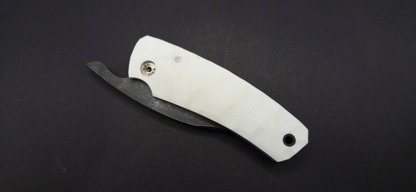 Wharncliff Friction Folder