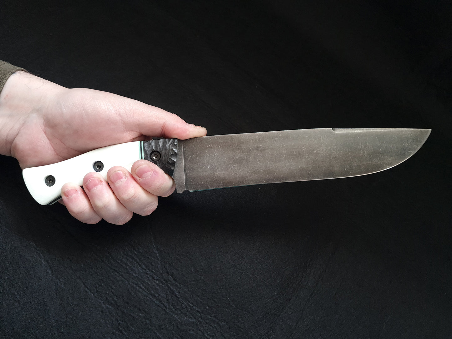 Fixed blade bowie knife