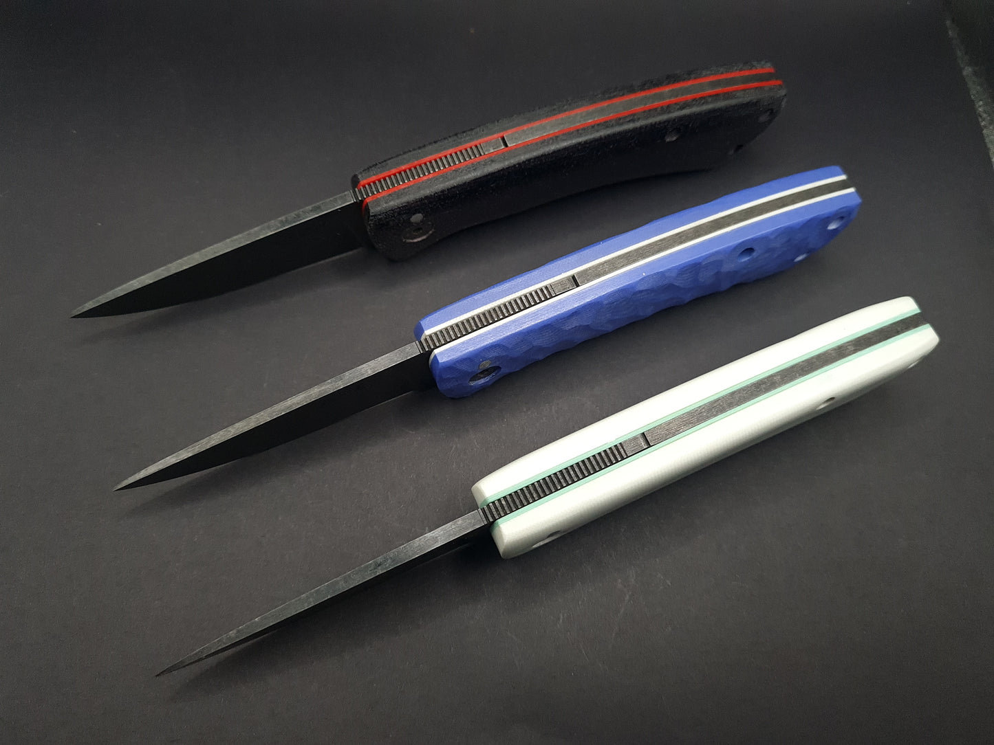 UK Legal friction folding knives