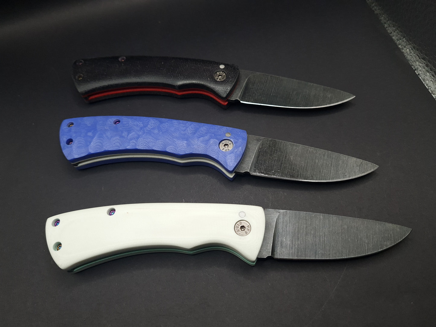 UK Legal friction folding knives