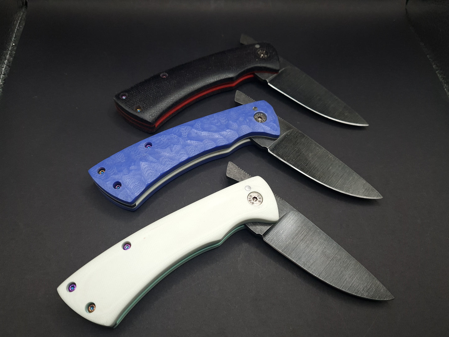 UK Legal friction folding knives