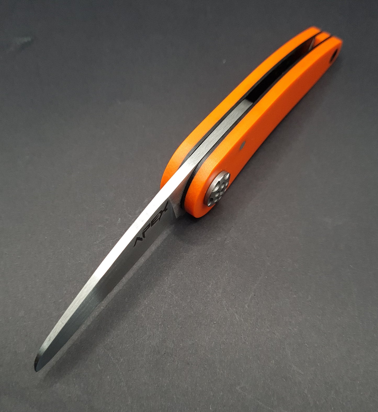 Orange UK friendly Lambsfoot friction folder