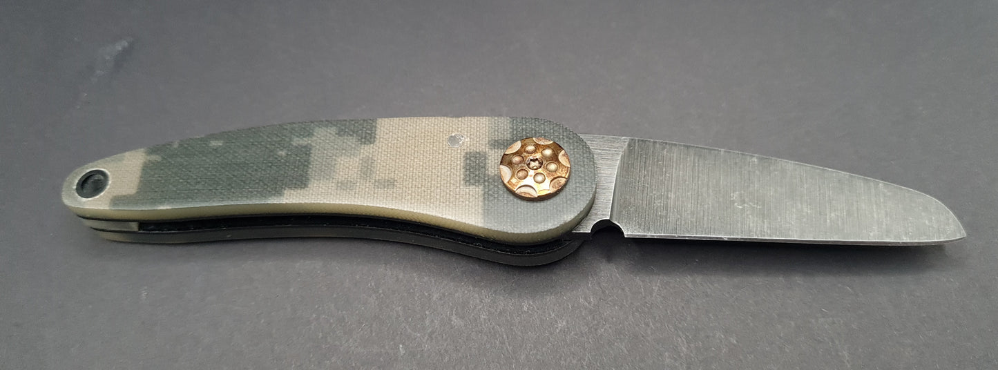 Digi Camo UK friendly Lambsfoot friction folding knife