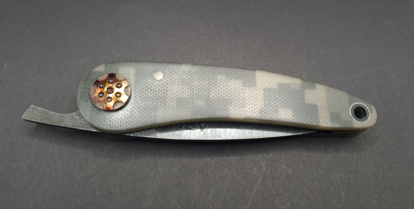 Digi Camo UK friendly Lambsfoot friction folding knife