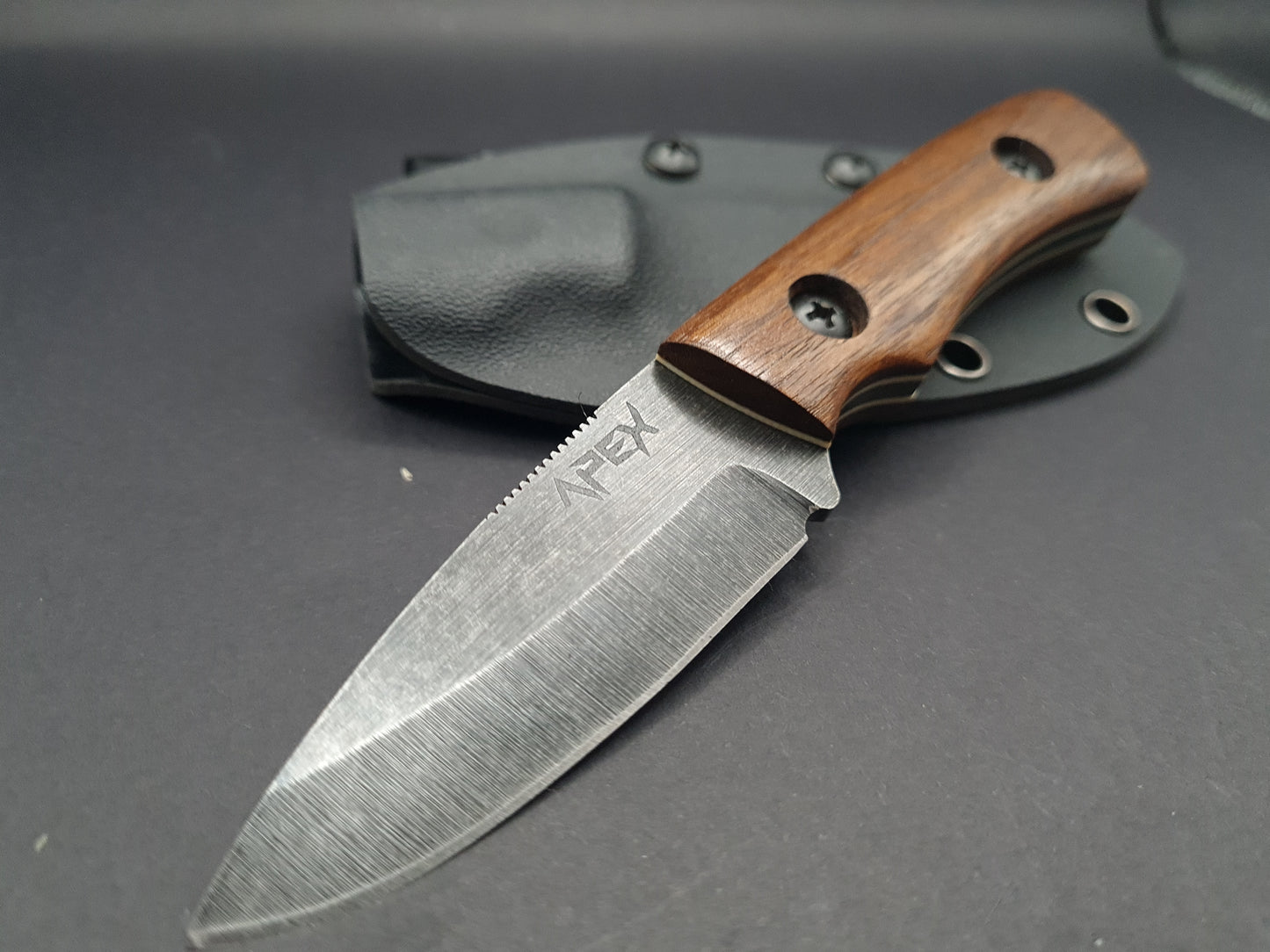 Fixed blade utility knife